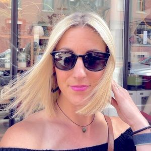 Meet your Posher, Lori